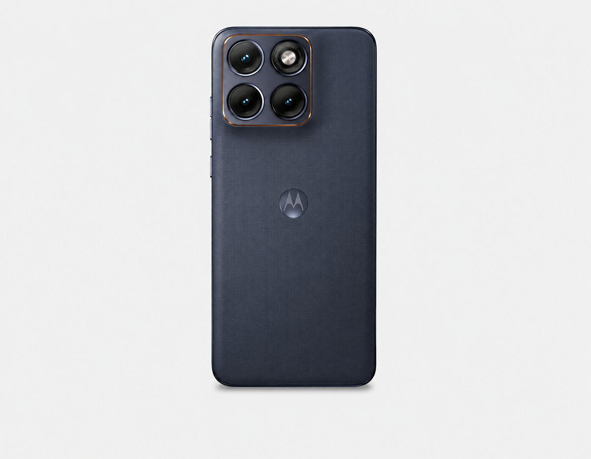 Motorola Moto Edge 70 Fusion 5G Motorola blue smartphone back with quad-camera module and Motorola logo